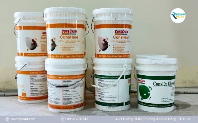 cac-thung-san-pham-son-epoxy-tang-cung-nhieu-thuong-hieu-xep-trong-kho-phan-phoi