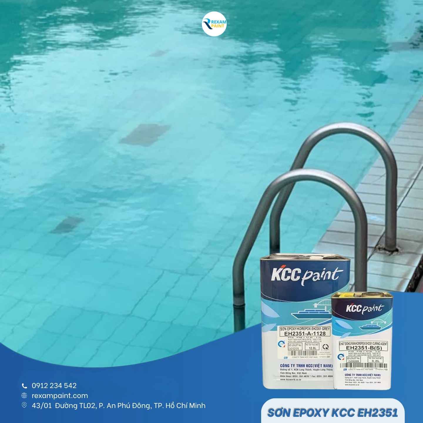 Hồ bê tông đang được phủ lớp sơn epoxy hồ nước màu xanh