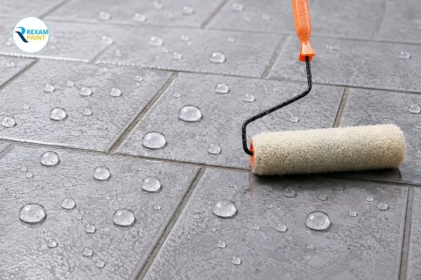 Sơn chống thấm trong suốt tạo hiệu ứng kỵ nước trên nền gạch men